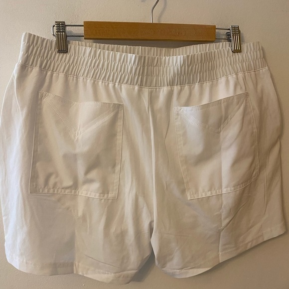 JoFit White Faux Wrap Active/Tennis/Golf Shorts - Picture 8 of 8